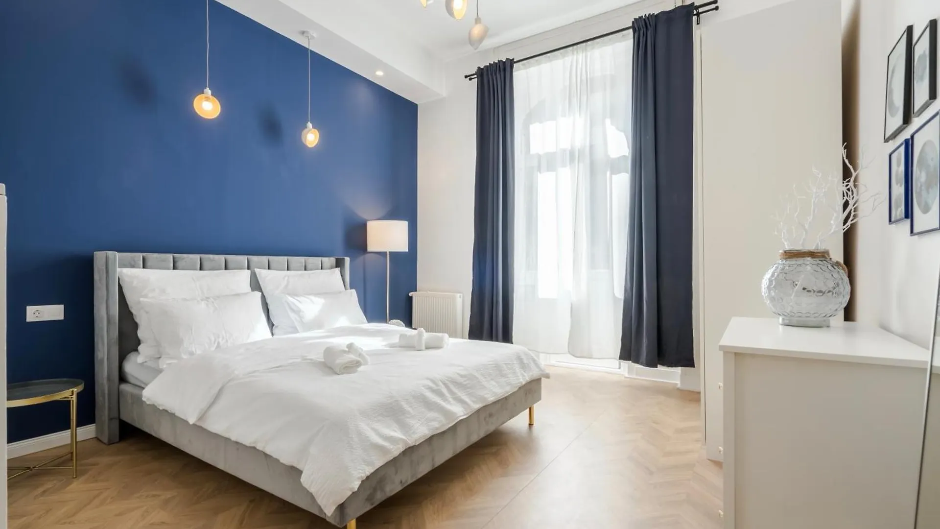 D58 - Grand Boulevard Royal Apartment - Best Location By Bqa Budapeszt 0*,