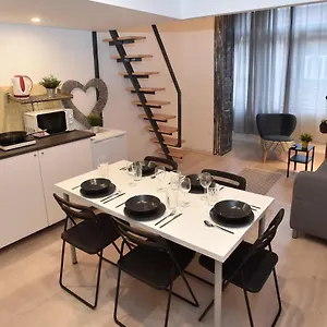  Apartament The Apex Residences